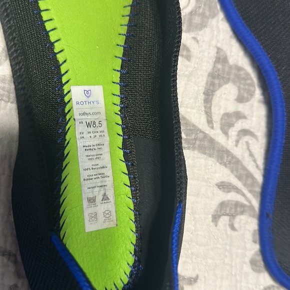 Black Rothy’s flats - Picture 3 of 7